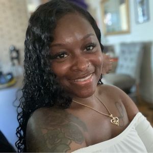 Meet your Posher, Dion